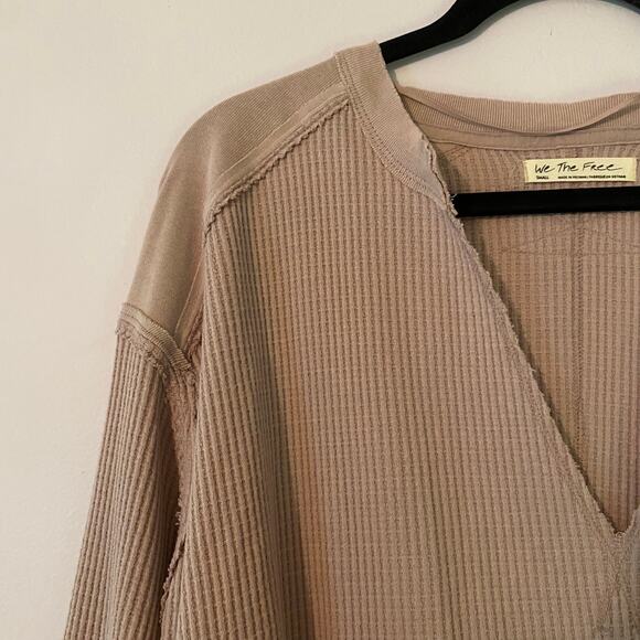 We The Free Pink V-neck Thermal Henley Top Oversized Lounge Women's size Small - Picture 3 of 8